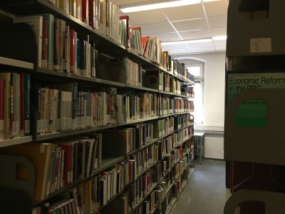 NL 105 Bilderstrecke 11 Bücher Raum